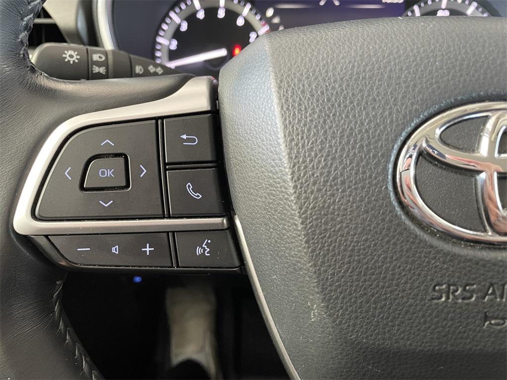 used 2022 Toyota Highlander car, priced at $34,995