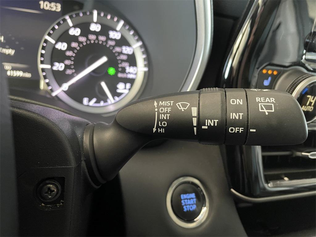 used 2022 Toyota Highlander car, priced at $34,995