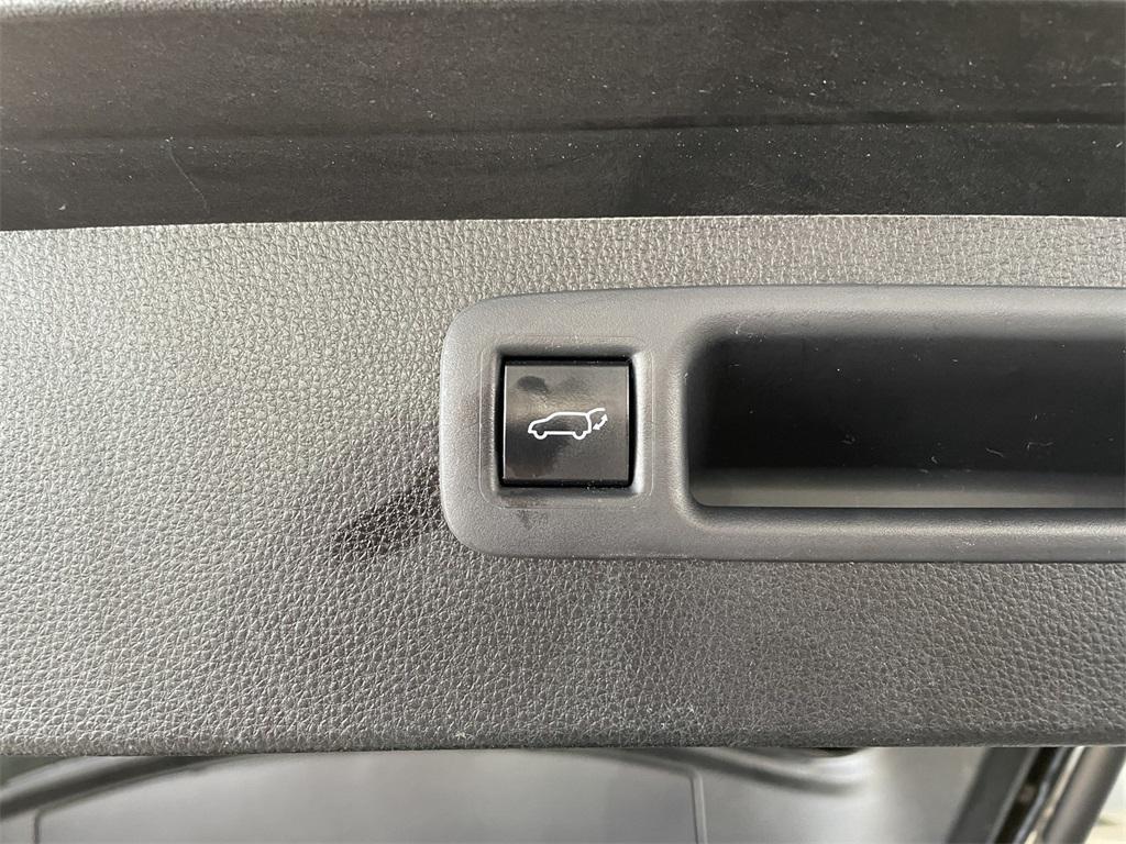 used 2022 Toyota Highlander car, priced at $34,995