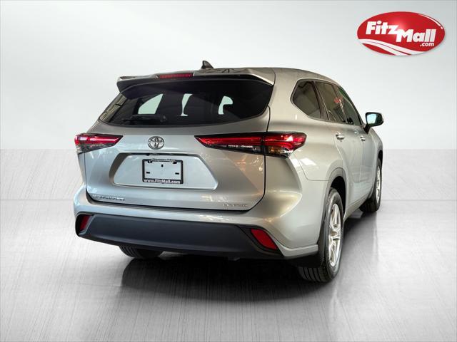 used 2022 Toyota Highlander car, priced at $33,395