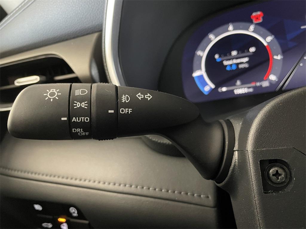 used 2023 Toyota Highlander car, priced at $43,495