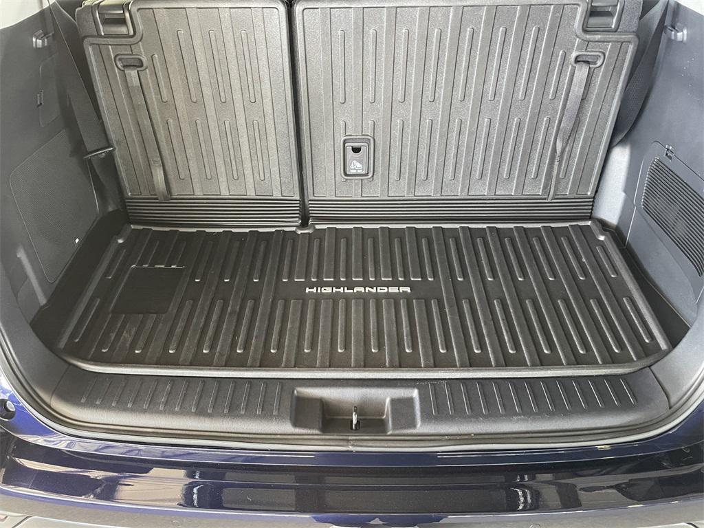 used 2023 Toyota Highlander car, priced at $43,495