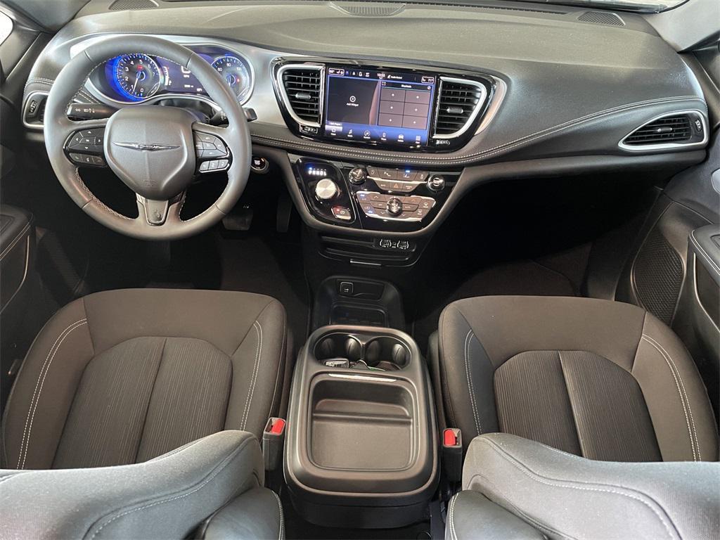 used 2024 Chrysler Pacifica car, priced at $29,795