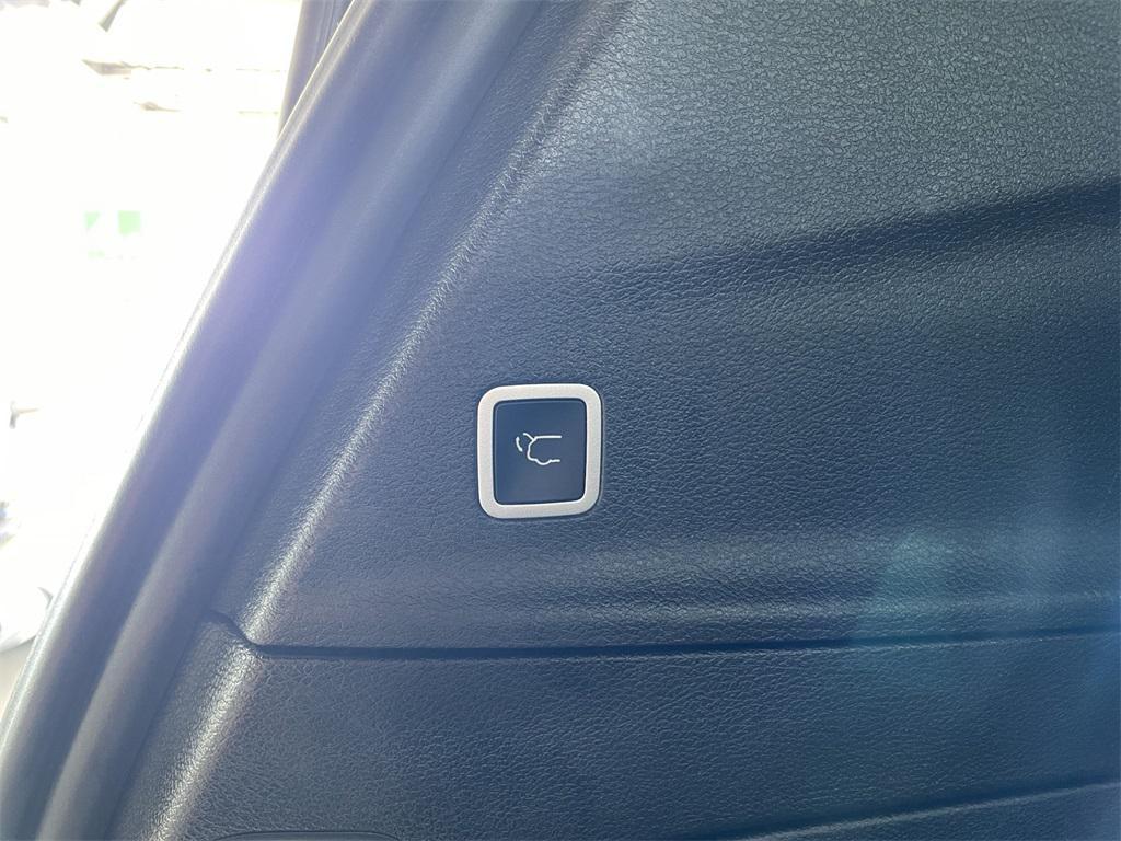 used 2024 Chrysler Pacifica car, priced at $29,795