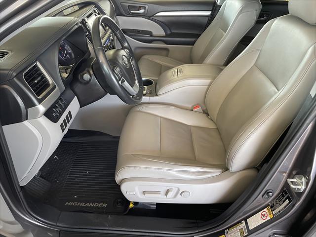 used 2019 Toyota Highlander car, priced at $25,995