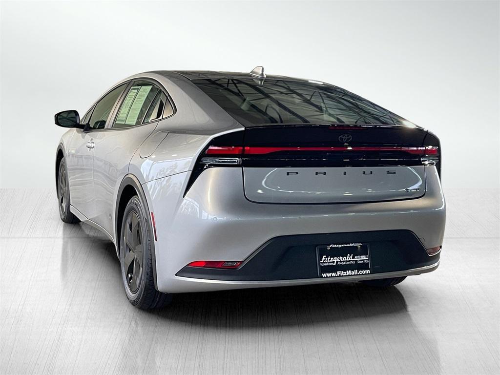 used 2025 Toyota Prius car