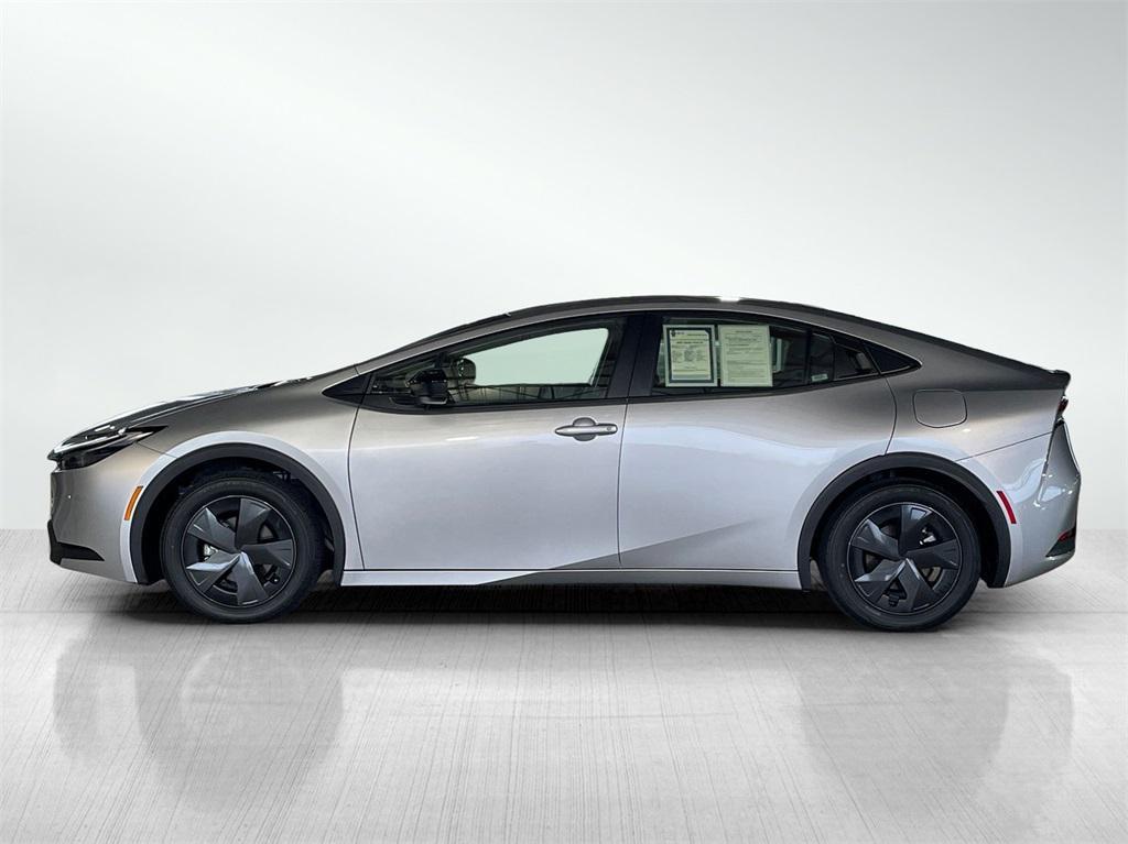 used 2025 Toyota Prius car