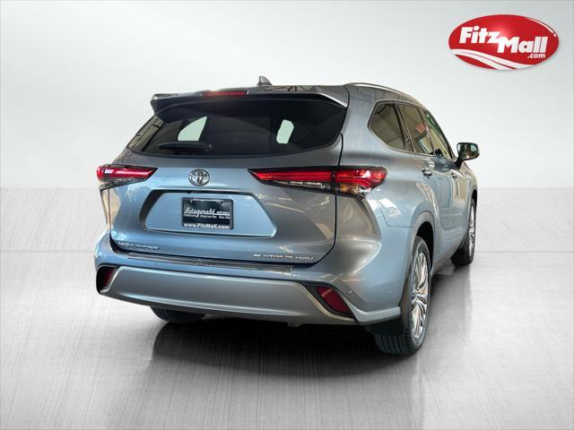 used 2022 Toyota Highlander car, priced at $43,495