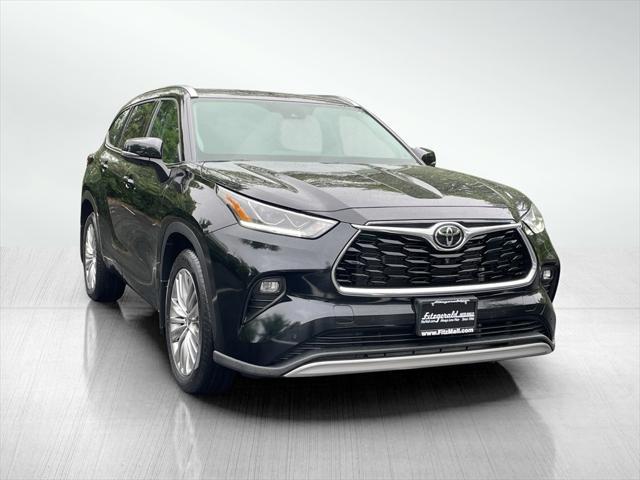 used 2022 Toyota Highlander car, priced at $43,995