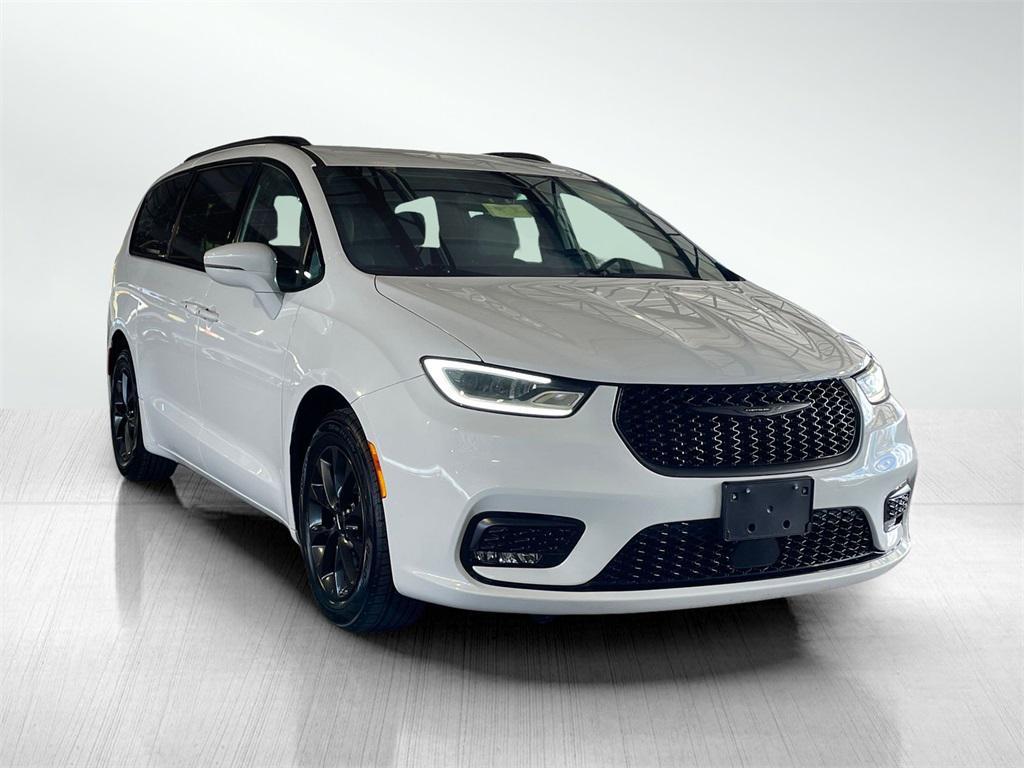 used 2021 Chrysler Pacifica car, priced at $26,895