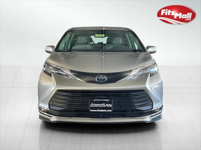 used 2023 Toyota Sienna car, priced at $42,995