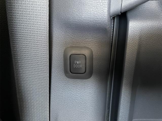 used 2023 Toyota Sienna car, priced at $41,295