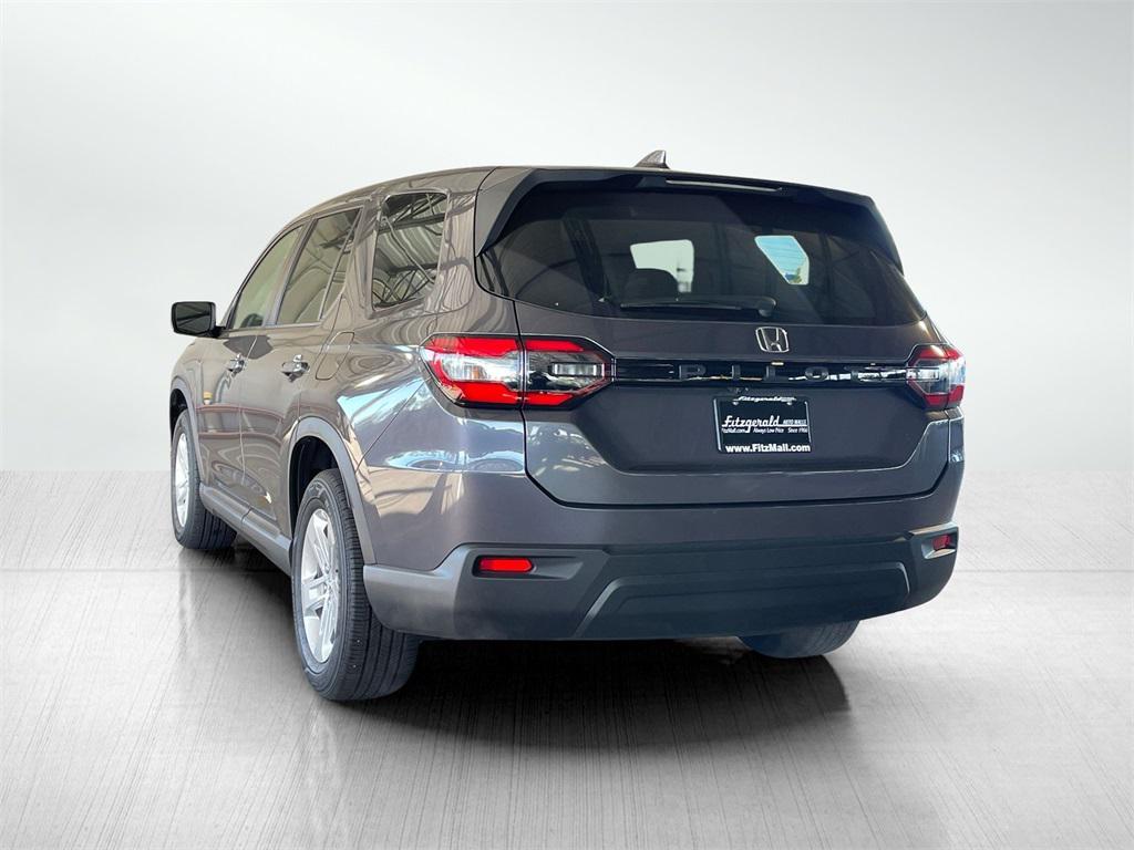 used 2024 Honda Pilot car, priced at $32,995