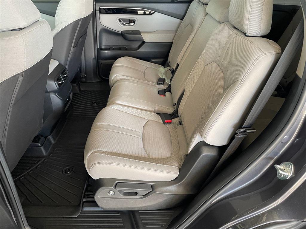 used 2024 Honda Pilot car, priced at $32,995