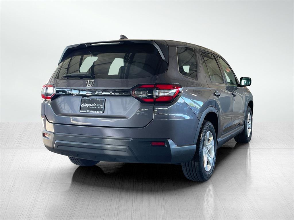 used 2024 Honda Pilot car, priced at $32,995