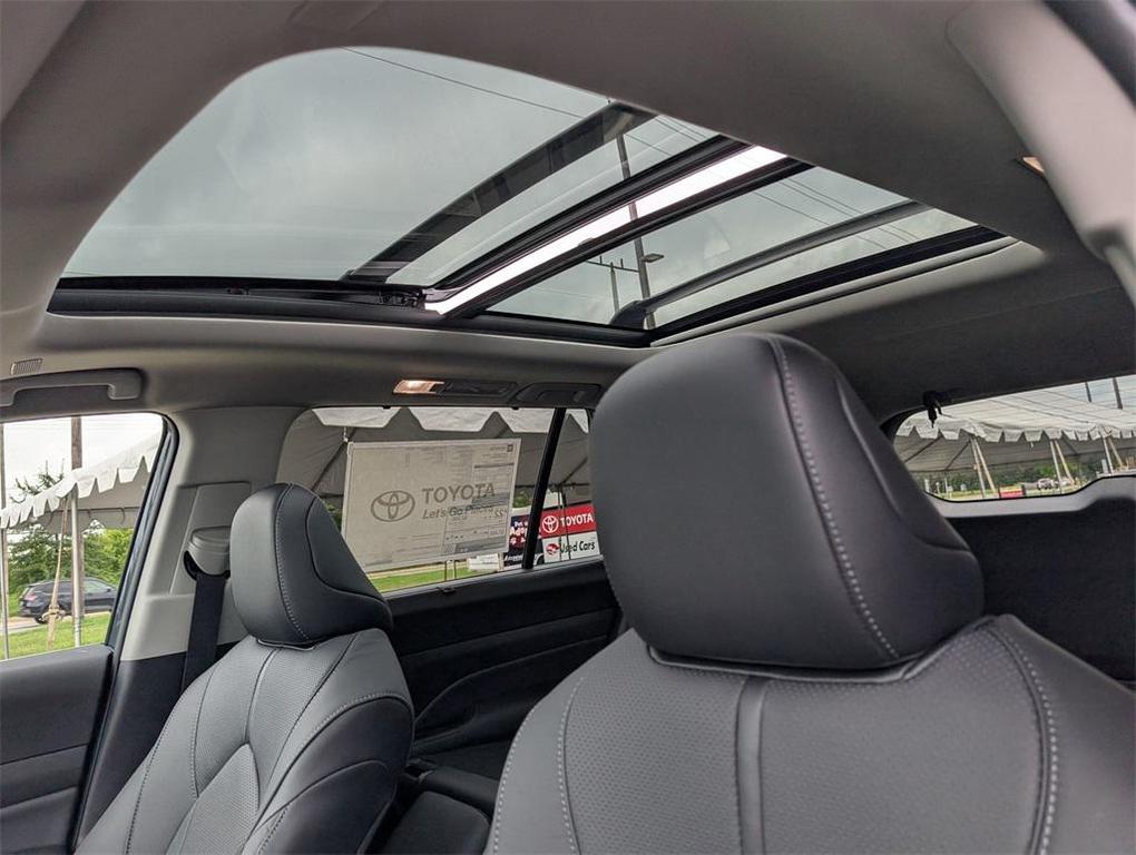 new 2025 Toyota Grand Highlander car, priced at $56,922