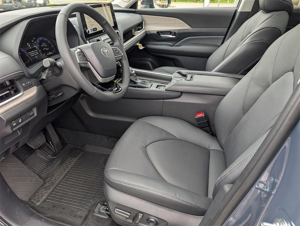new 2025 Toyota Grand Highlander car, priced at $56,922