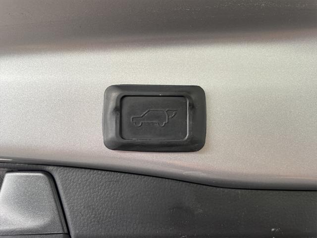 used 2020 Toyota RAV4 car, priced at $25,895