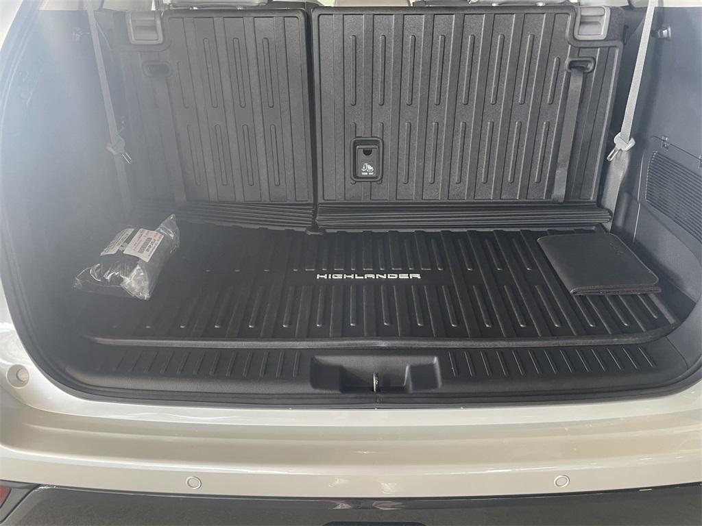 new 2026 Toyota Highlander car, priced at $53,302