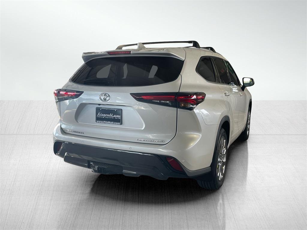 new 2026 Toyota Highlander car, priced at $53,302