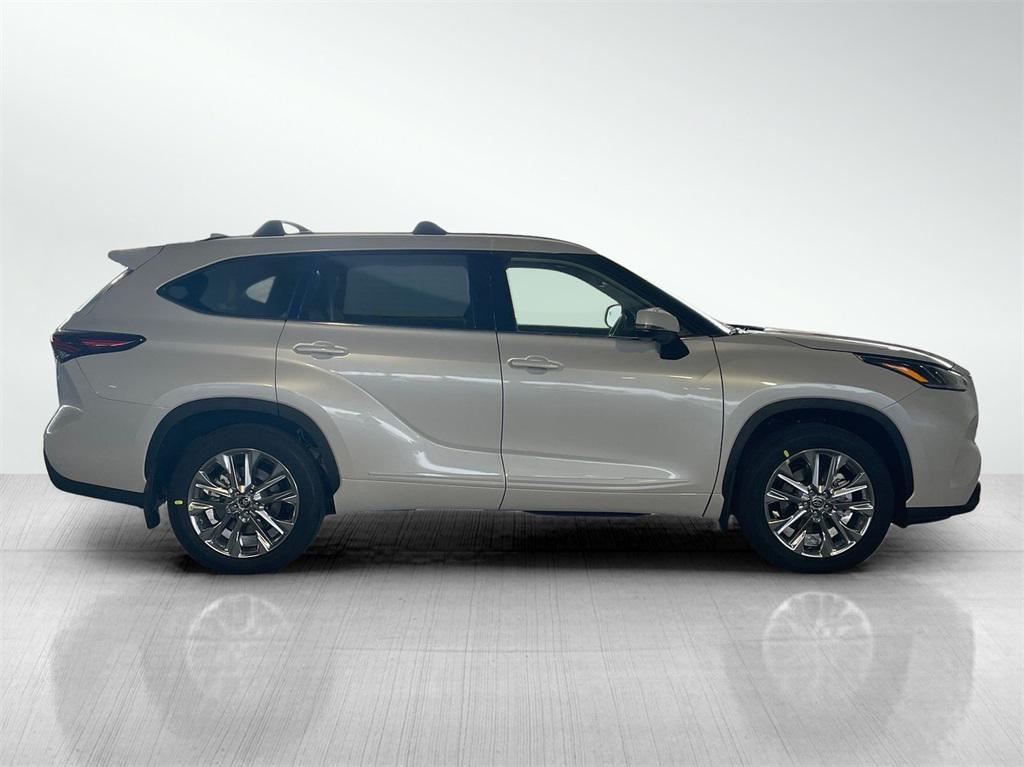 new 2026 Toyota Highlander car, priced at $53,302