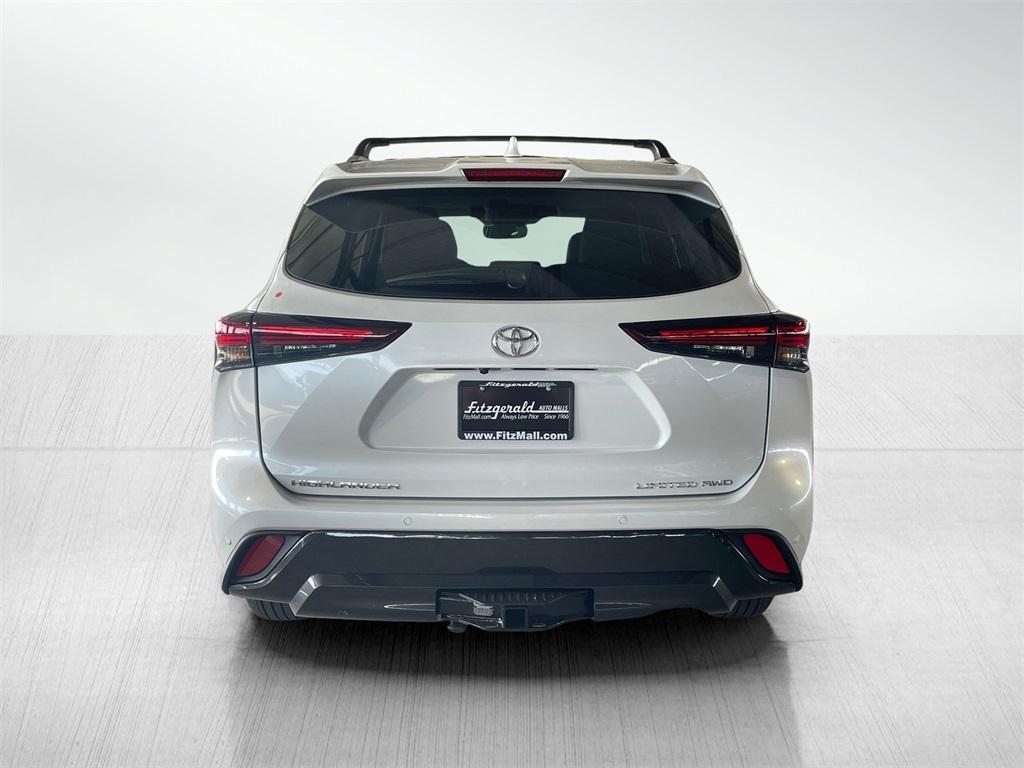 new 2026 Toyota Highlander car, priced at $53,302