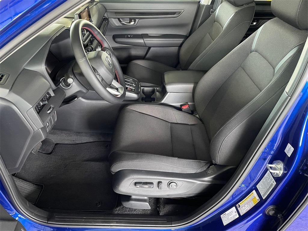used 2025 Honda CR-V car, priced at $33,595