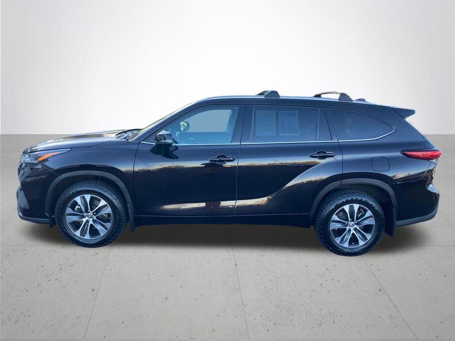 used 2021 Toyota Highlander car, priced at $32,482