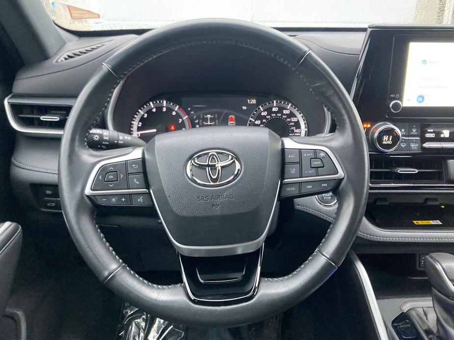 used 2023 Toyota Highlander car, priced at $40,905