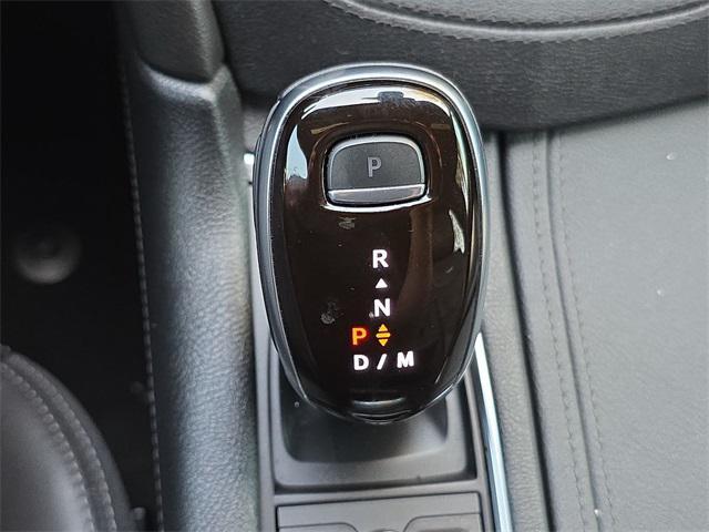 used 2021 Cadillac XT5 car, priced at $35,877