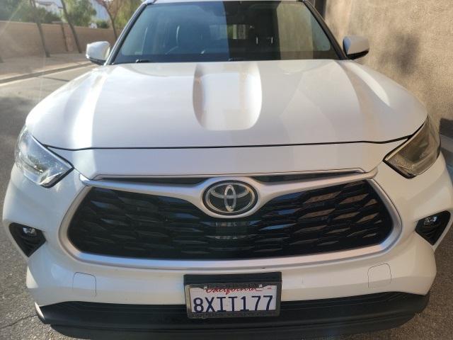 used 2021 Toyota Highlander car, priced at $31,985