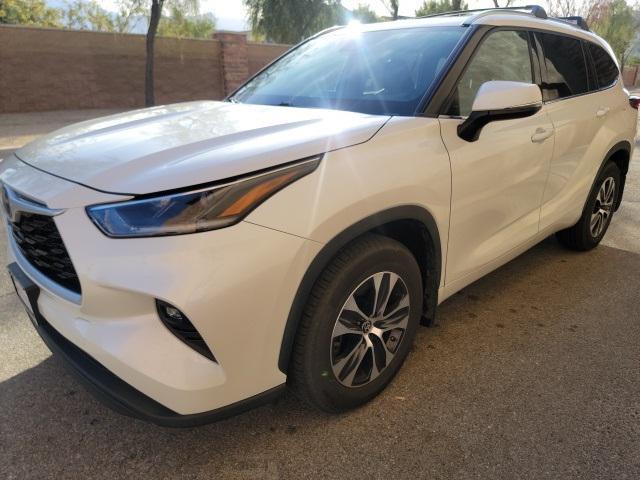 used 2021 Toyota Highlander car, priced at $31,985