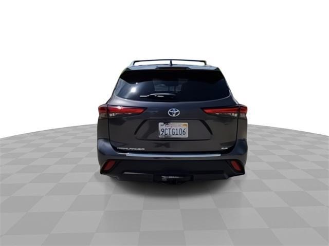 used 2022 Toyota Highlander car, priced at $35,985