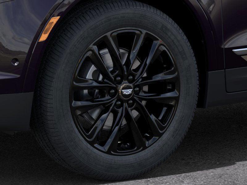 new 2025 Cadillac XT5 car, priced at $60,184