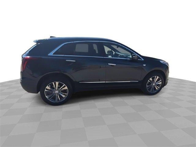 new 2025 Cadillac XT5 car, priced at $53,815