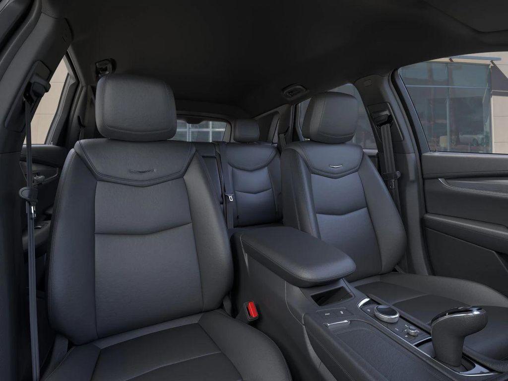 new 2025 Cadillac XT5 car, priced at $46,015