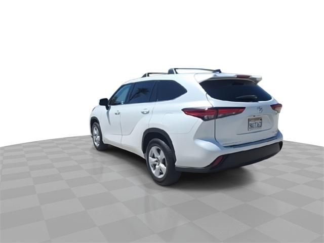 used 2022 Toyota Highlander car, priced at $27,998