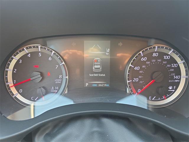 used 2022 Toyota Highlander car, priced at $27,998