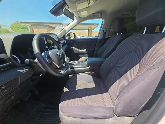 used 2022 Toyota Highlander car, priced at $27,998