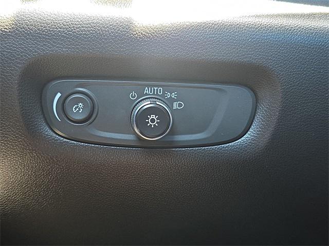 used 2023 Chevrolet Traverse car, priced at $34,888