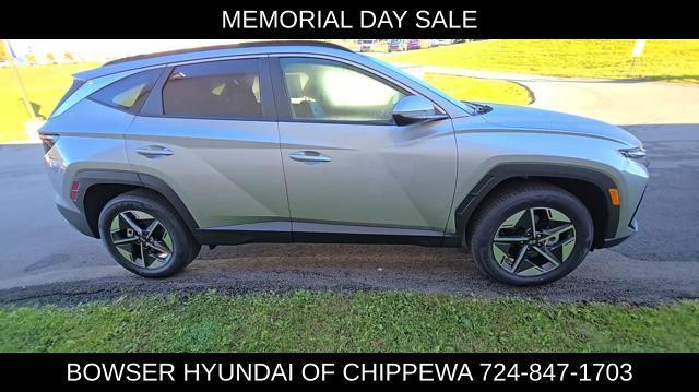new 2025 Hyundai TUCSON Hybrid car, priced at $36,075