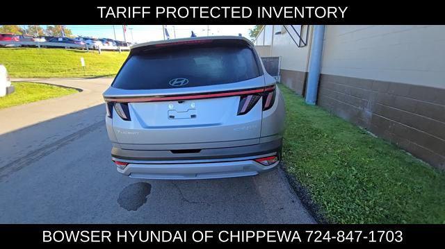 new 2025 Hyundai TUCSON Hybrid car, priced at $36,075