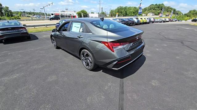 new 2024 Hyundai Elantra car, priced at $27,599