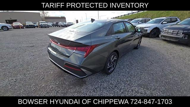 new 2025 Hyundai Elantra car, priced at $27,276