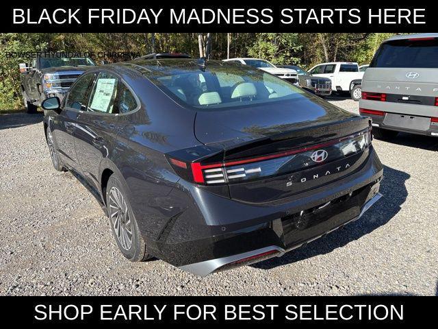 new 2025 Hyundai Sonata Hybrid car, priced at $34,019