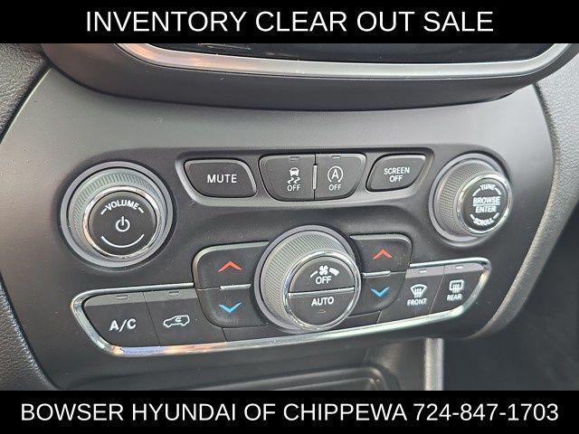 used 2022 Jeep Cherokee car, priced at $23,307