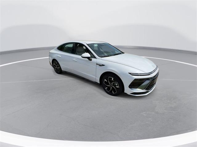 new 2024 Hyundai Sonata car, priced at $31,205