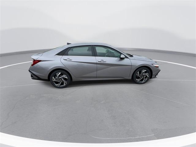 new 2024 Hyundai Elantra car, priced at $25,545