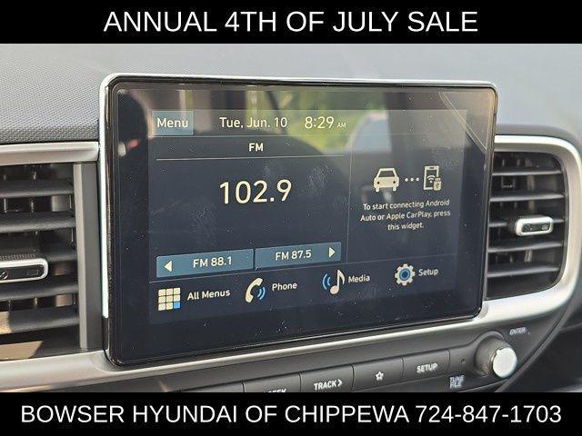 new 2025 Hyundai Venue car, priced at $23,449