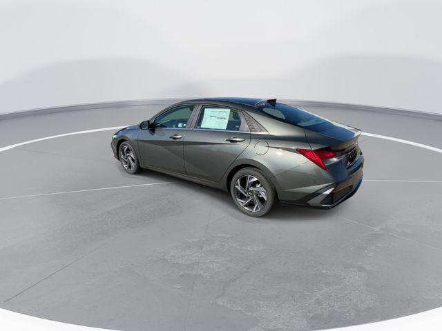 new 2024 Hyundai Elantra car, priced at $25,385